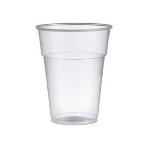 Bicchieri di plastica trasparenti